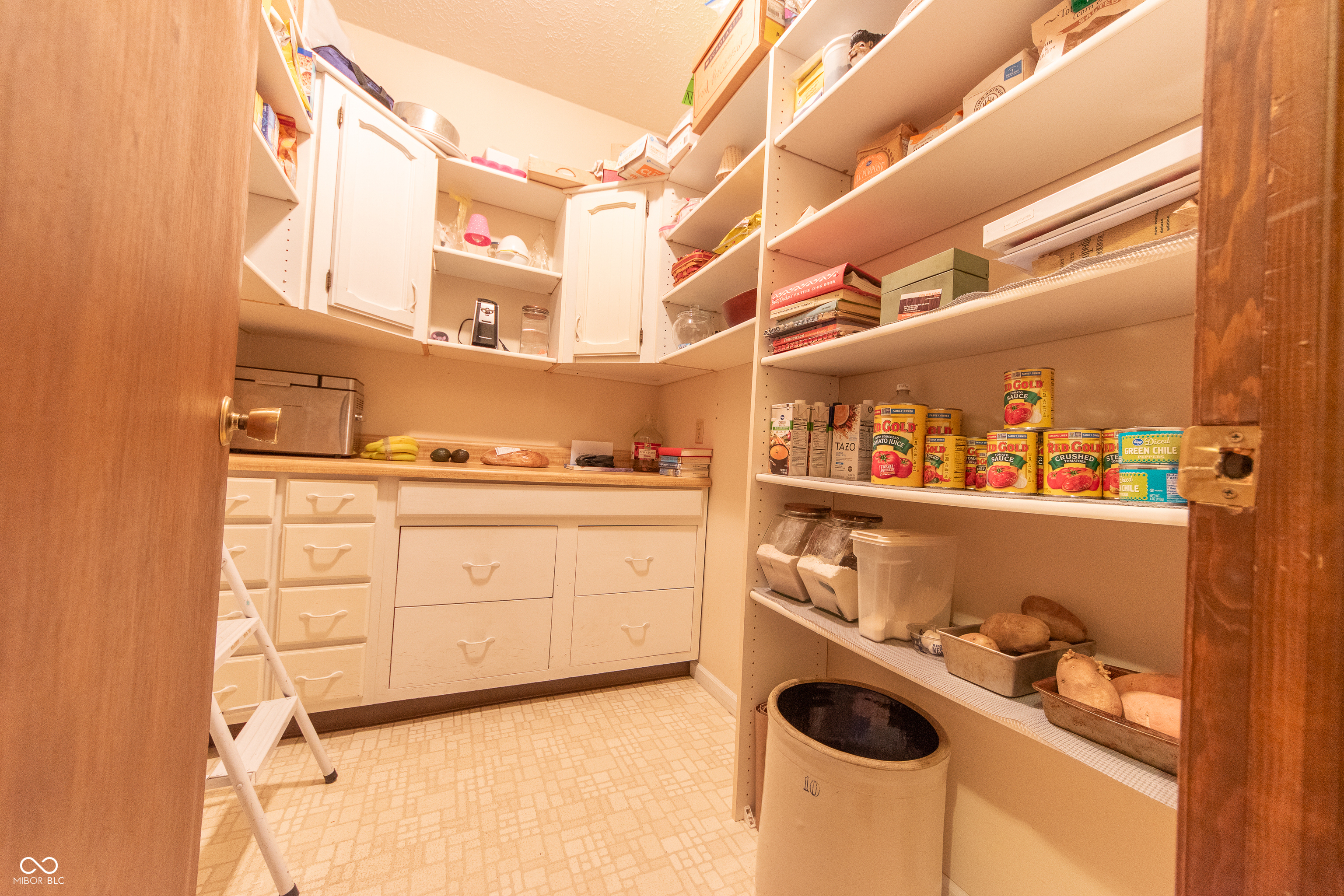 5821 Bittersweet Road Morgantown, IN 46160 - Photo 15 of 57