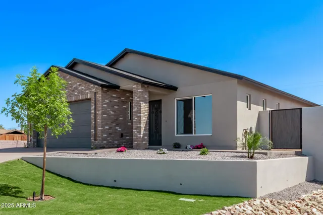 $470,000 | 1645 South 29th Avenue, Phoenix, AZ 85009