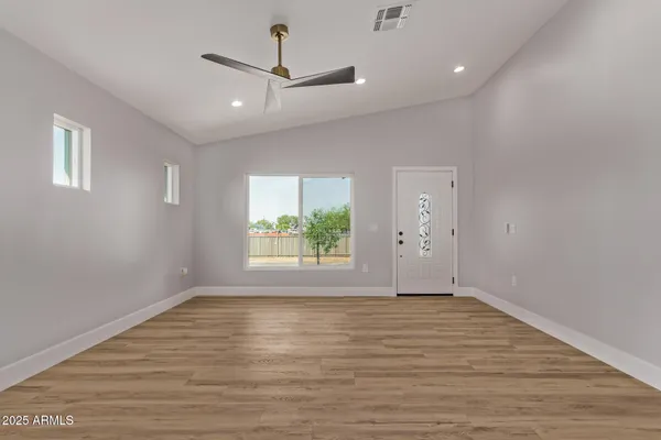 $470,000 | 1645 South 29th Avenue, Phoenix, AZ 85009