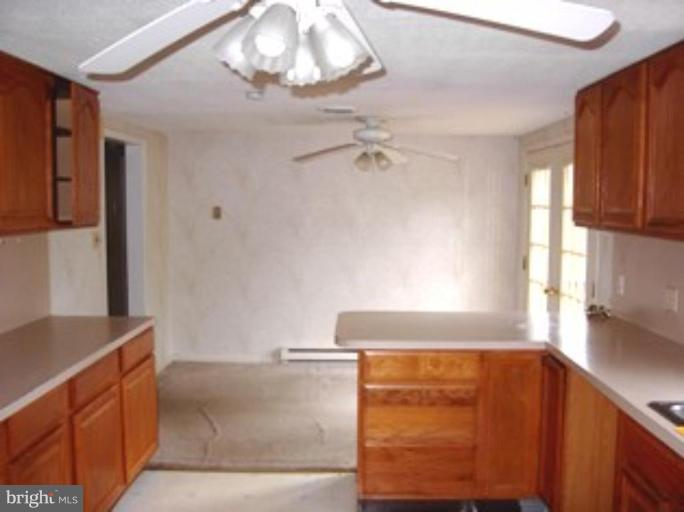 8519 Neck Road Williamsport, MD 21795 - Photo 3 of 7 Kitchen/Dining Room