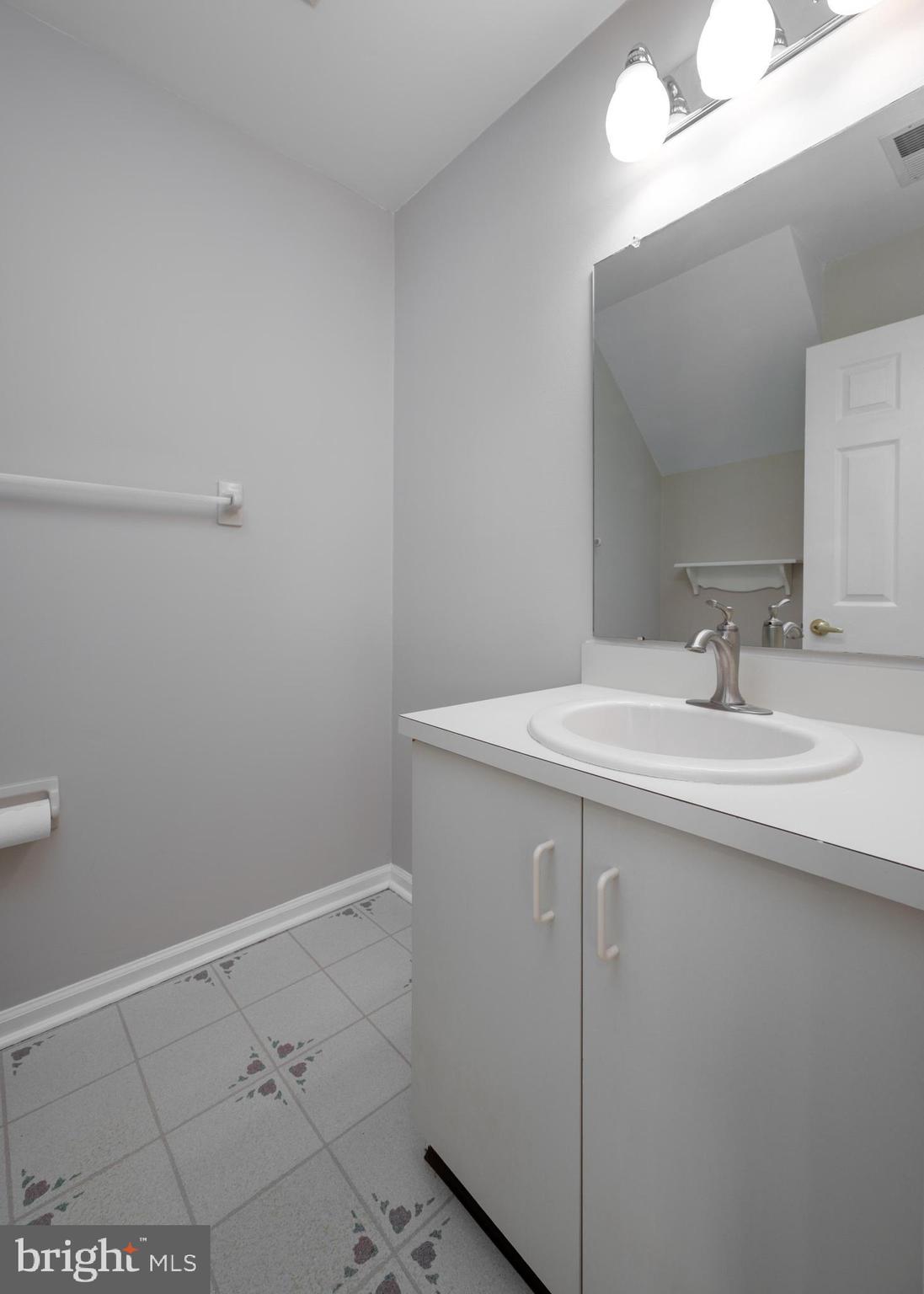 3505 Fenwick Lane Mount Laurel, NJ 08054 - Photo 13 of 20