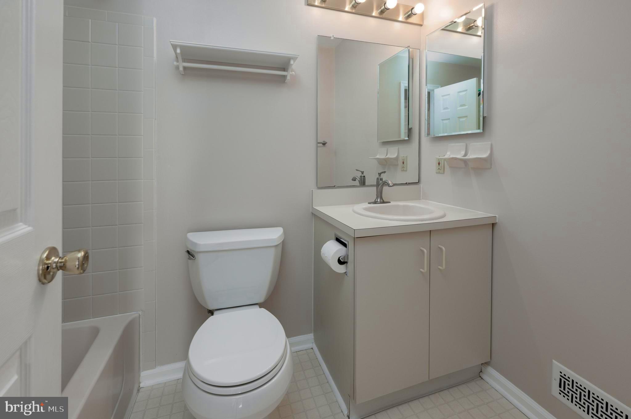 3505 Fenwick Lane Mount Laurel, NJ 08054 - Photo 18 of 20