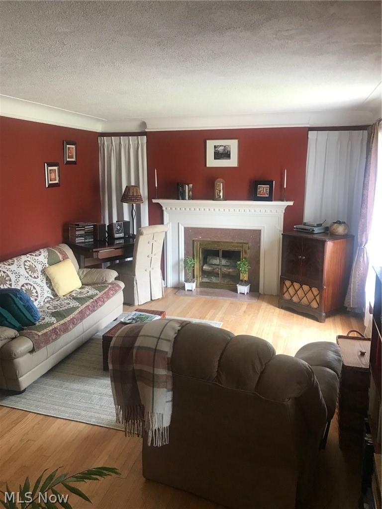 1672 Rushton Road Cleveland, OH 44121 - Photo 7 of 24