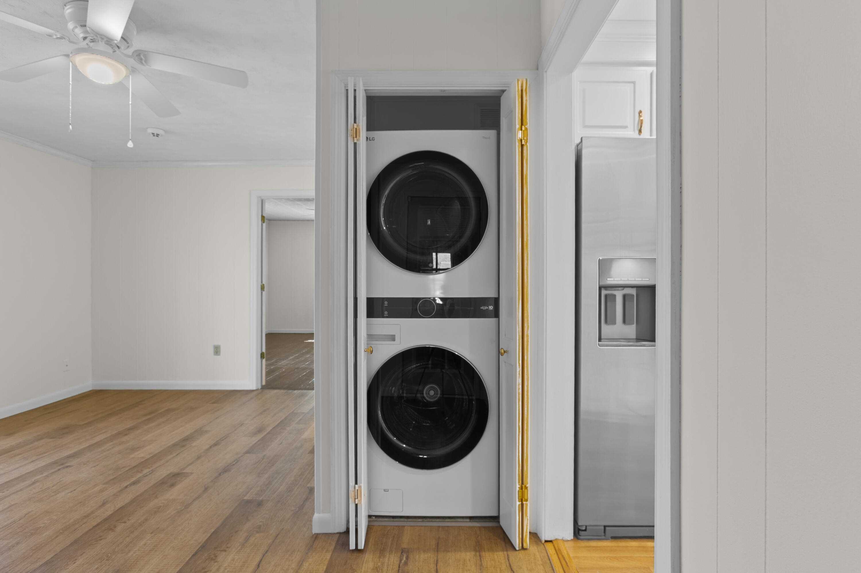 5806 Edinburgh Drive Hanahan, SC 29410 - Photo 20 of 39 .