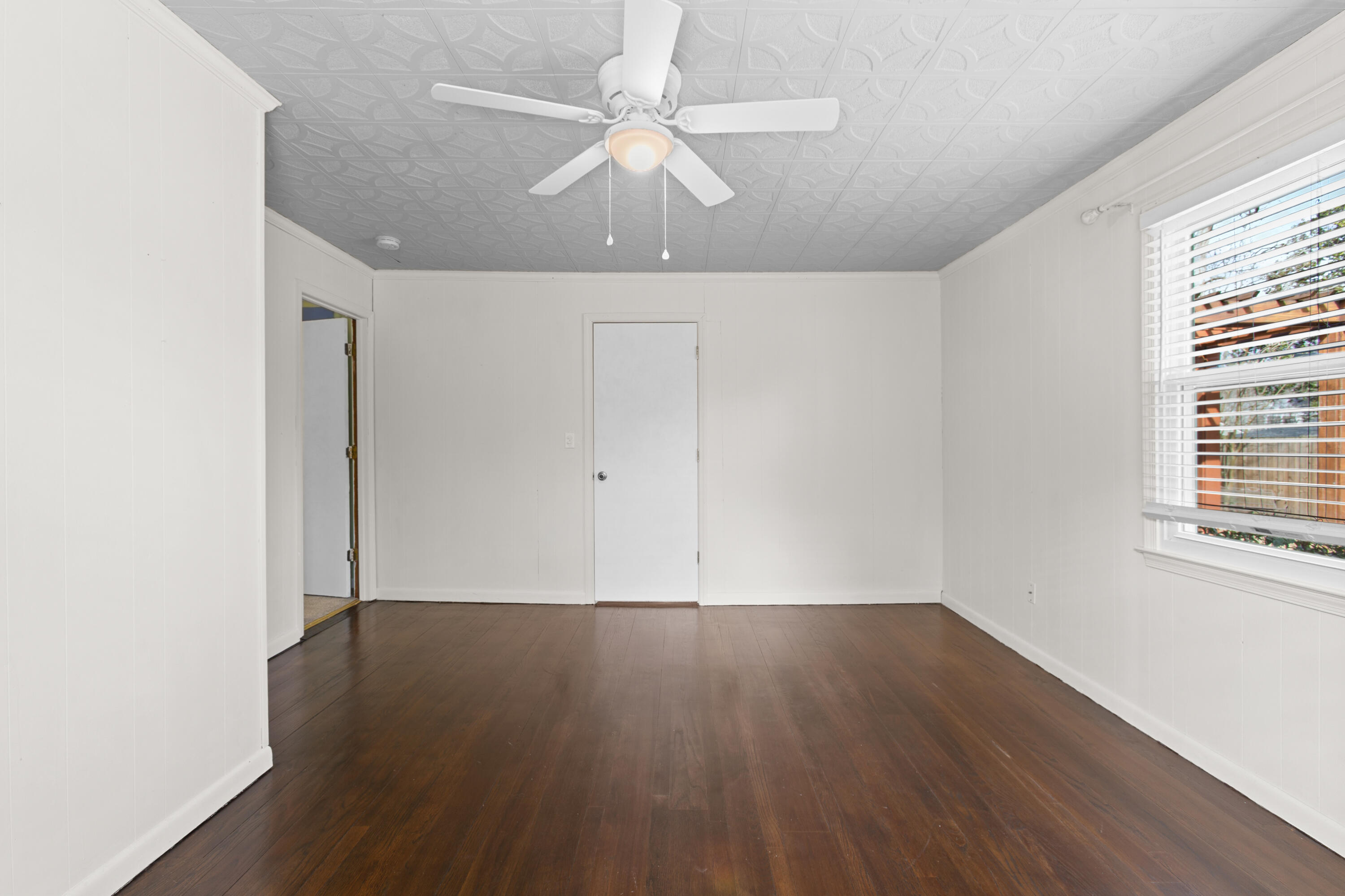 5806 Edinburgh Drive Hanahan, SC 29410 - Photo 25 of 39 .