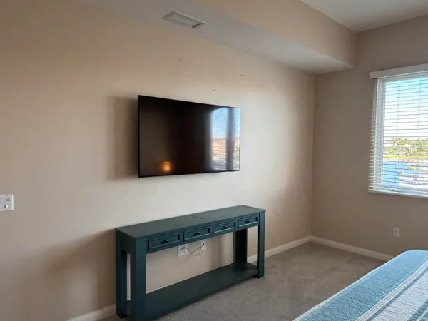 $2,800 | 14 Harbour Isle Drive West, Unit 202, Fort Pierce, FL 34949