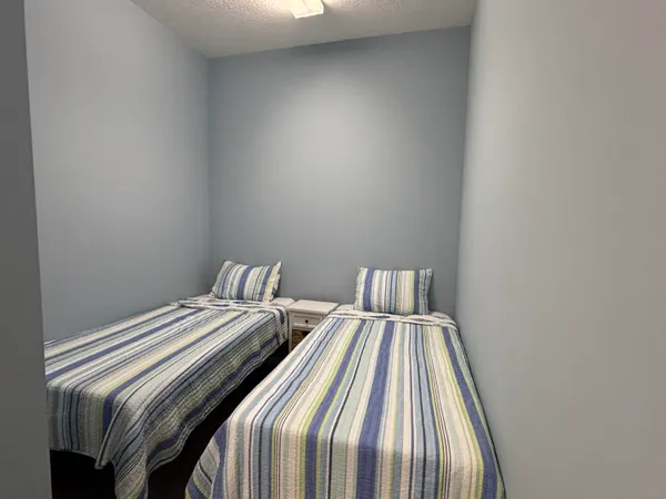 $2,800 | 14 Harbour Isle Drive West, Unit 202, Fort Pierce, FL 34949