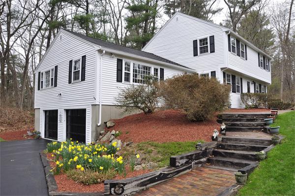 281 Middleton Road Boxford, MA 01921 - Photo 2 of 29