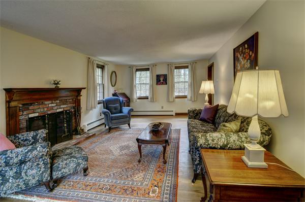 281 Middleton Road Boxford, MA 01921 - Photo 4 of 29