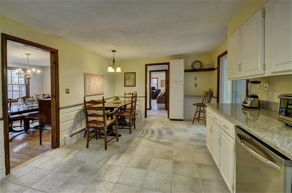 281 Middleton Road Boxford, MA 01921 - Photo 10 of 29