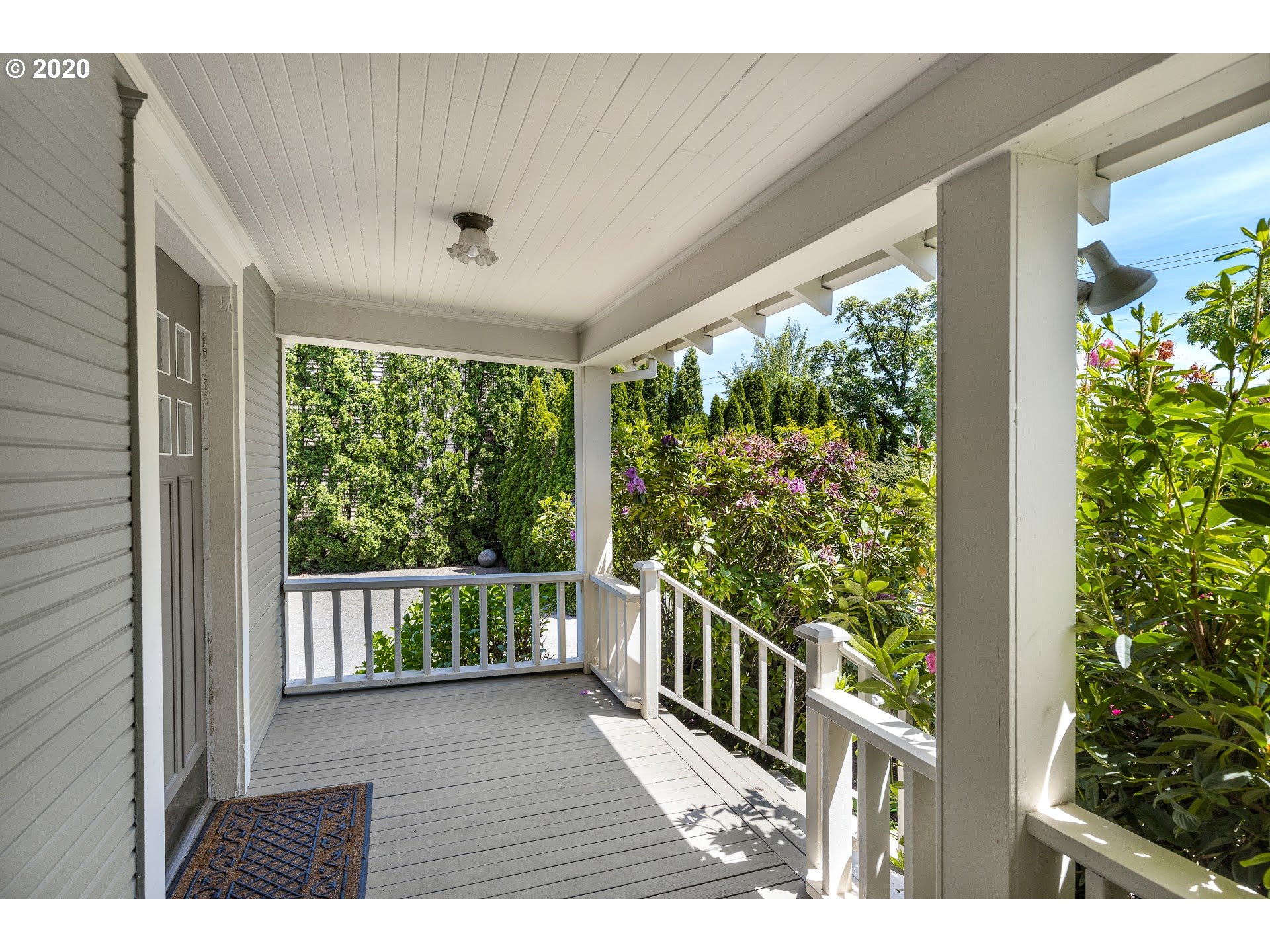 5419 Southwest Scholls Ferry Road Portland, OR 97225 - Photo 2 of 32 Gallery Image 2