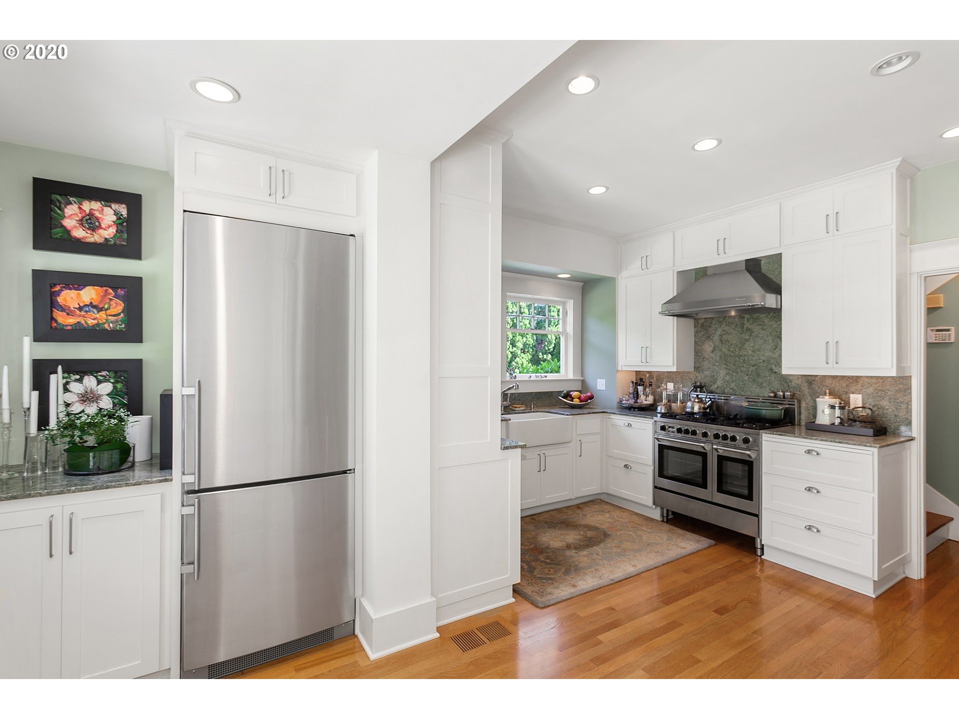 5419 Southwest Scholls Ferry Road Portland, OR 97225 - Photo 11 of 32 Gallery Image 11