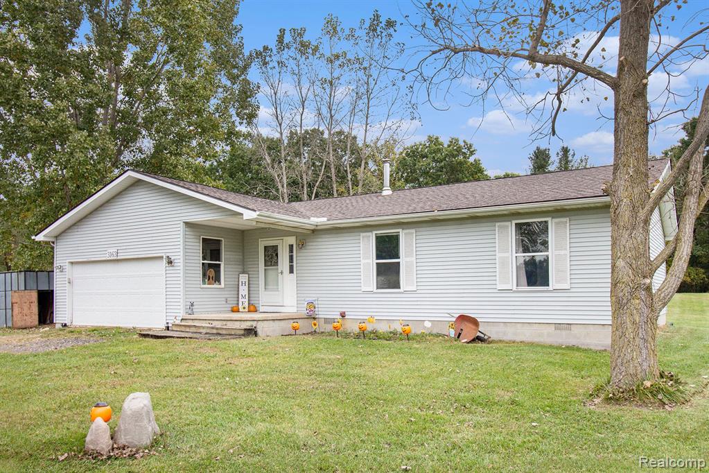 3163 Bull Run Road Howell, MI 48843 - Photo 4 of 26
