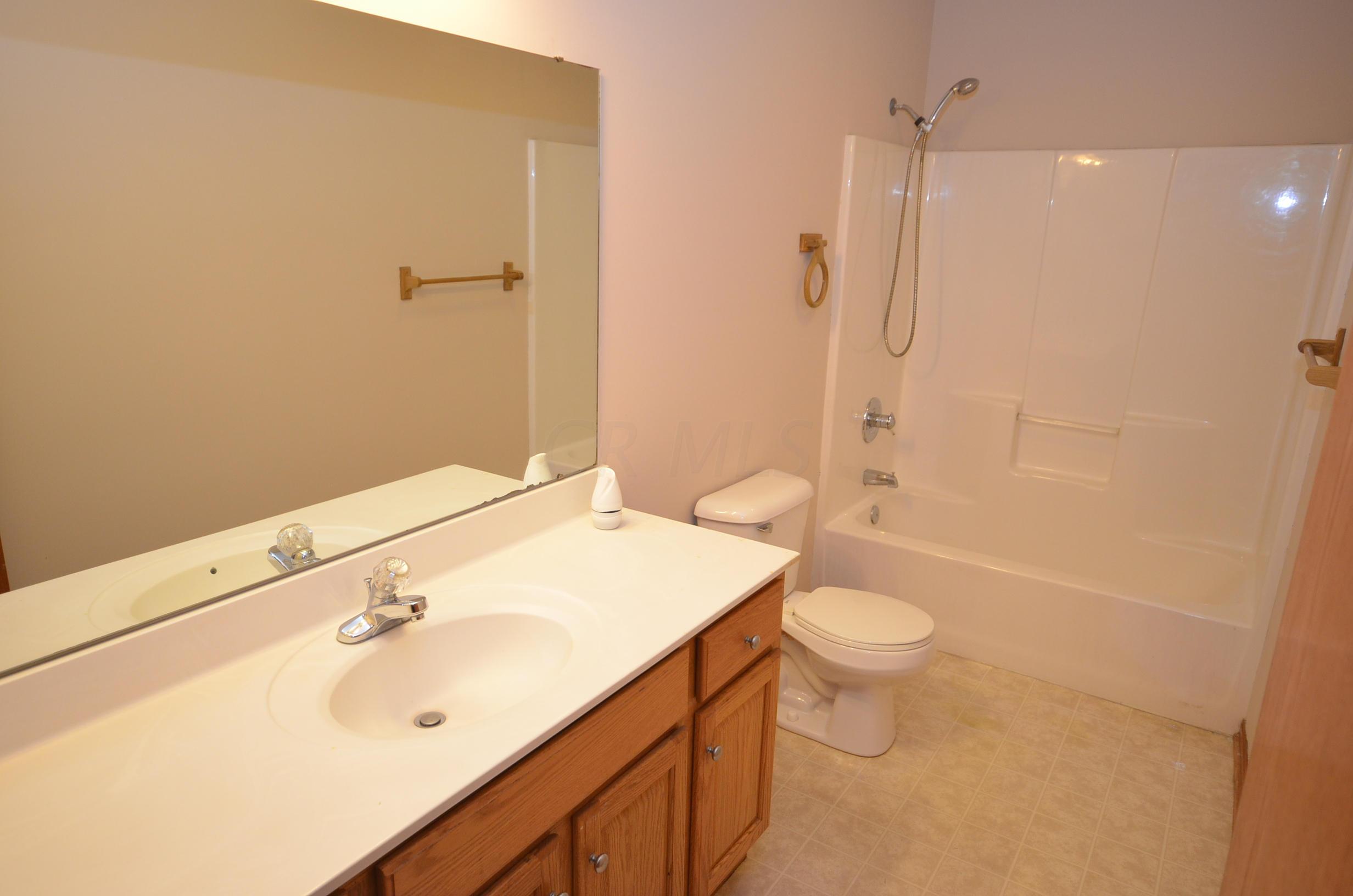 6277 Clark State Road Blacklick, OH 43004 - Photo 11 of 19 Gallery Image 11
