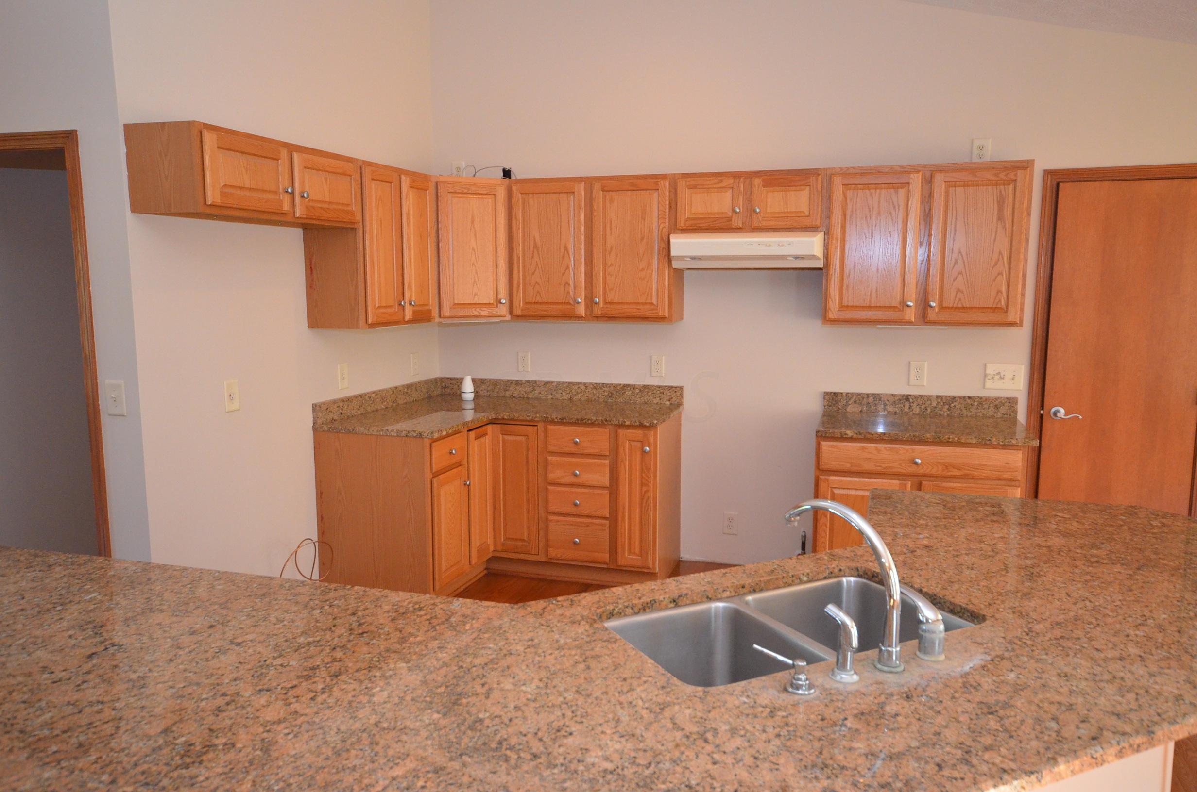 6277 Clark State Road Blacklick, OH 43004 - Photo 6 of 19 Gallery Image 6