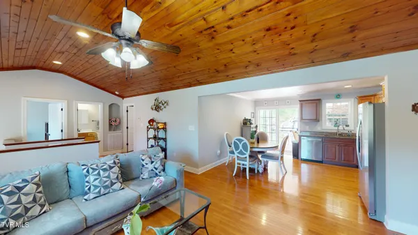 $349,900 | 93 Bridgewater Court, Unit 93, Johnson City, TN 37615