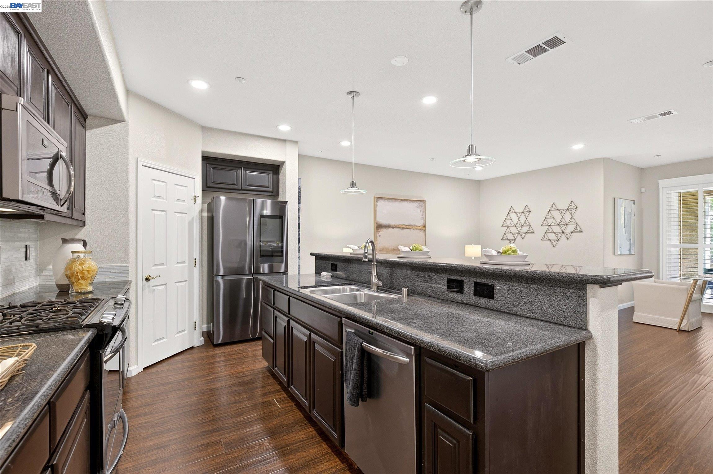 4366 Fitzwilliam Street Dublin, CA 94568 - Photo 14 of 38