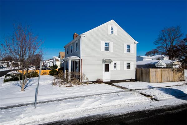 262 Woodhaven Road Pawtucket, RI 02861 - Photo 3 of 30 Gallery Image 3