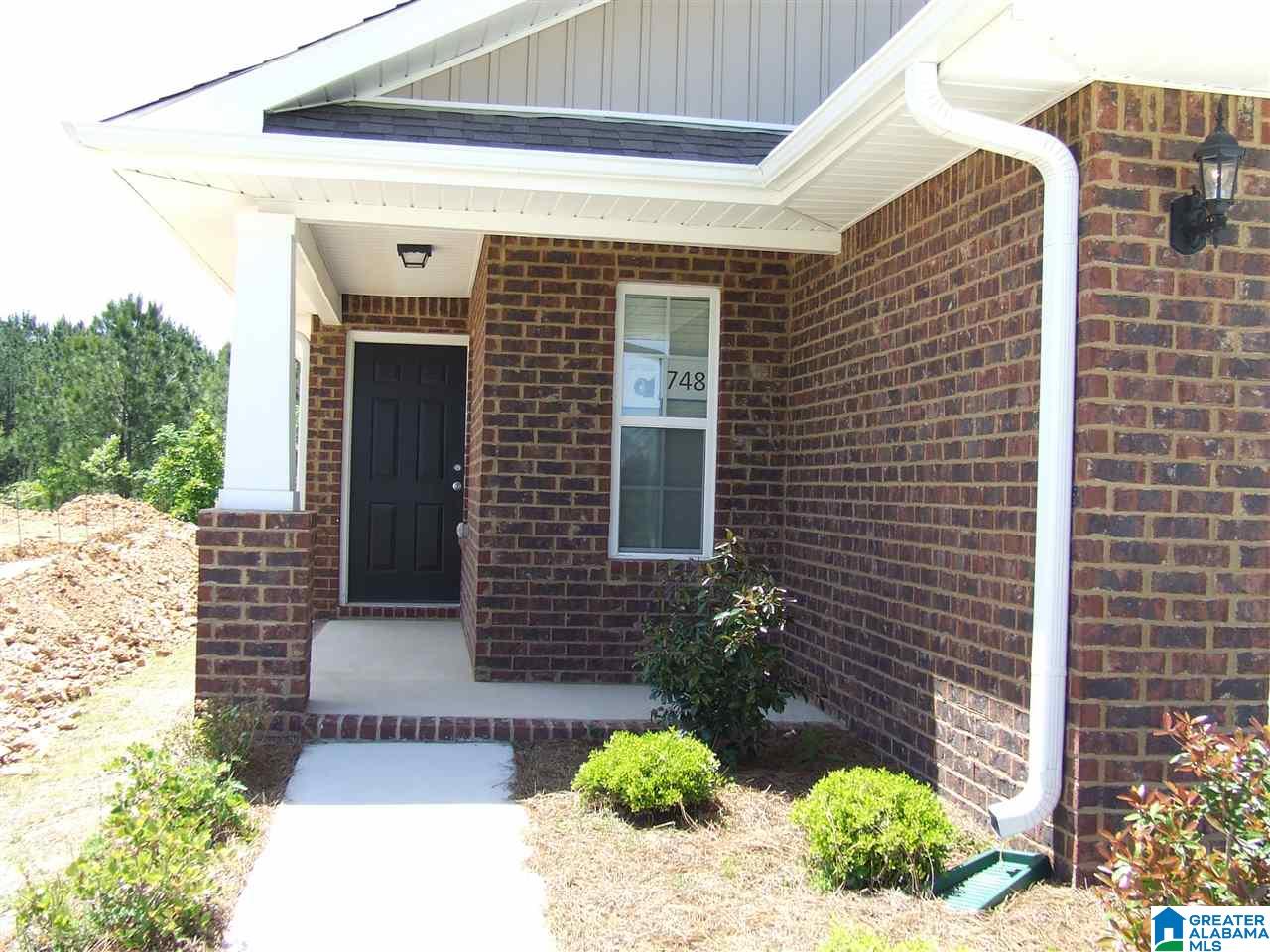 2036 Village Ridge Circle Calera, AL 35040 - Photo 5 of 9