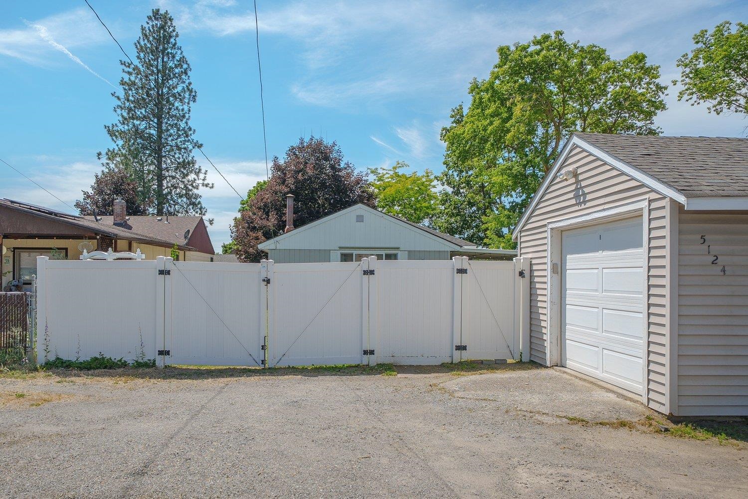 5124 North Oak Street Spokane, WA 99205 - Photo 35 of 39