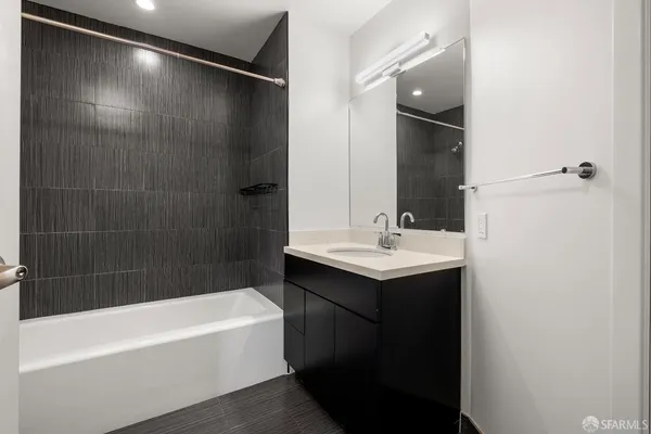 $1,099,000 | 3535 Wawona Street, Unit 311, San Francisco, CA 94116