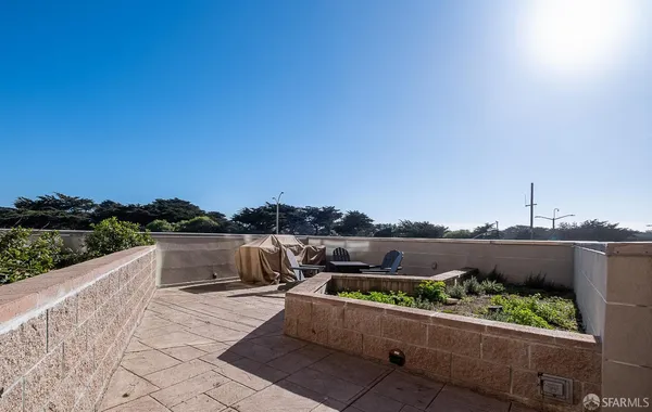 $1,099,000 | 3535 Wawona Street, Unit 311, San Francisco, CA 94116