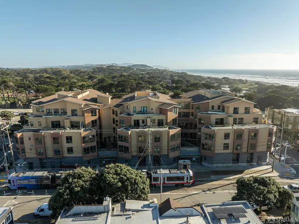 $1,099,000 | 3535 Wawona Street, Unit 311, San Francisco, CA 94116