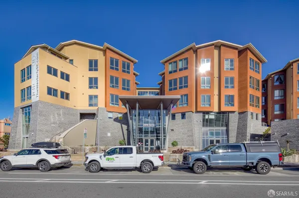 $1,099,000 | 3535 Wawona Street, Unit 311, San Francisco, CA 94116