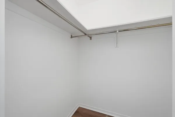 $2,600 | 4000 Triumvera Drive, Unit 201A, Glenview, IL 60025