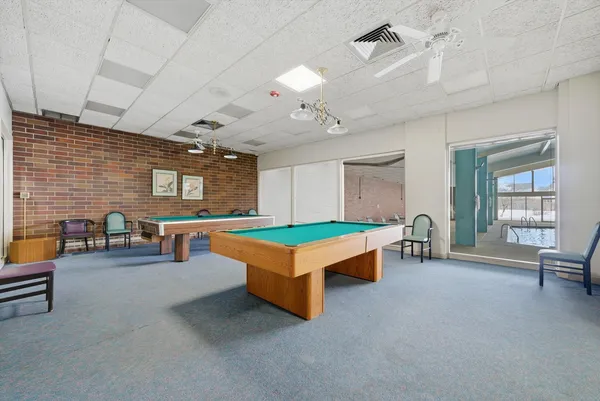 $2,600 | 4000 Triumvera Drive, Unit 201A, Glenview, IL 60025