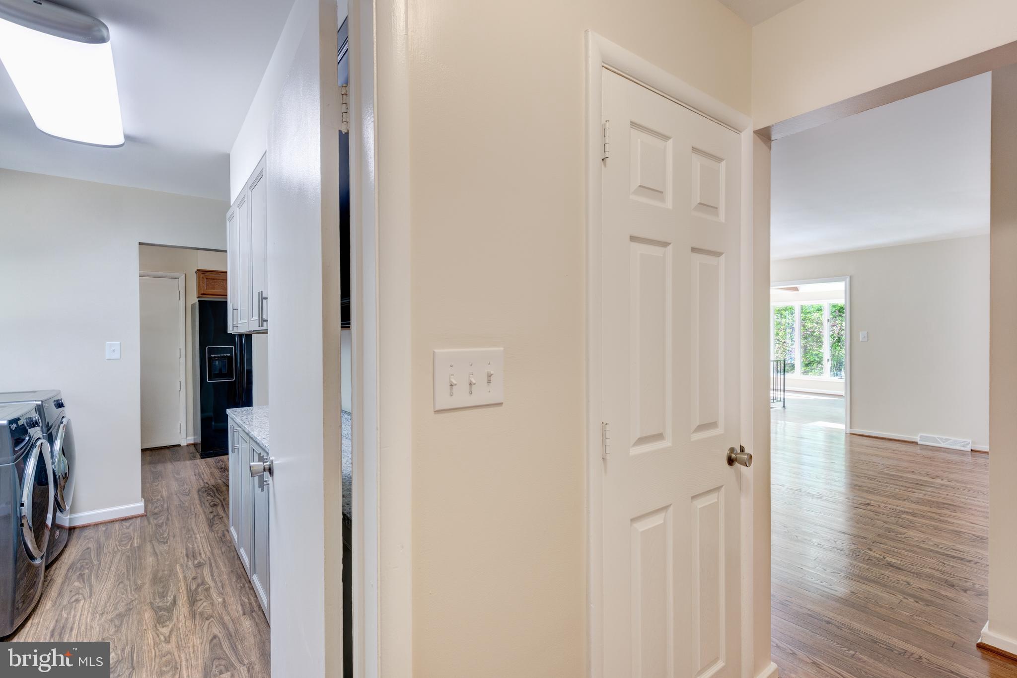 9907 Oak Glen Road Randallstown, MD 21133 - Photo 4 of 57