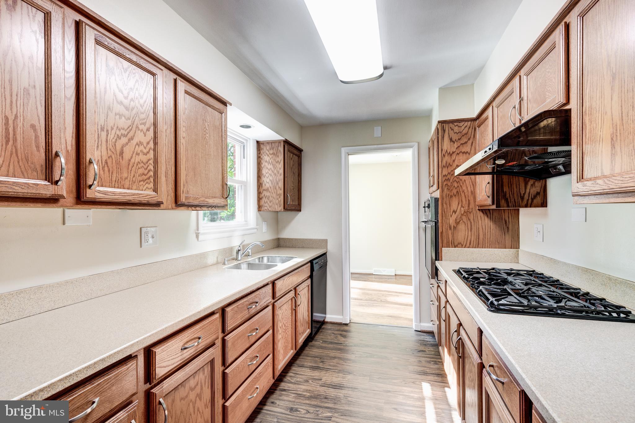 9907 Oak Glen Road Randallstown, MD 21133 - Photo 9 of 57