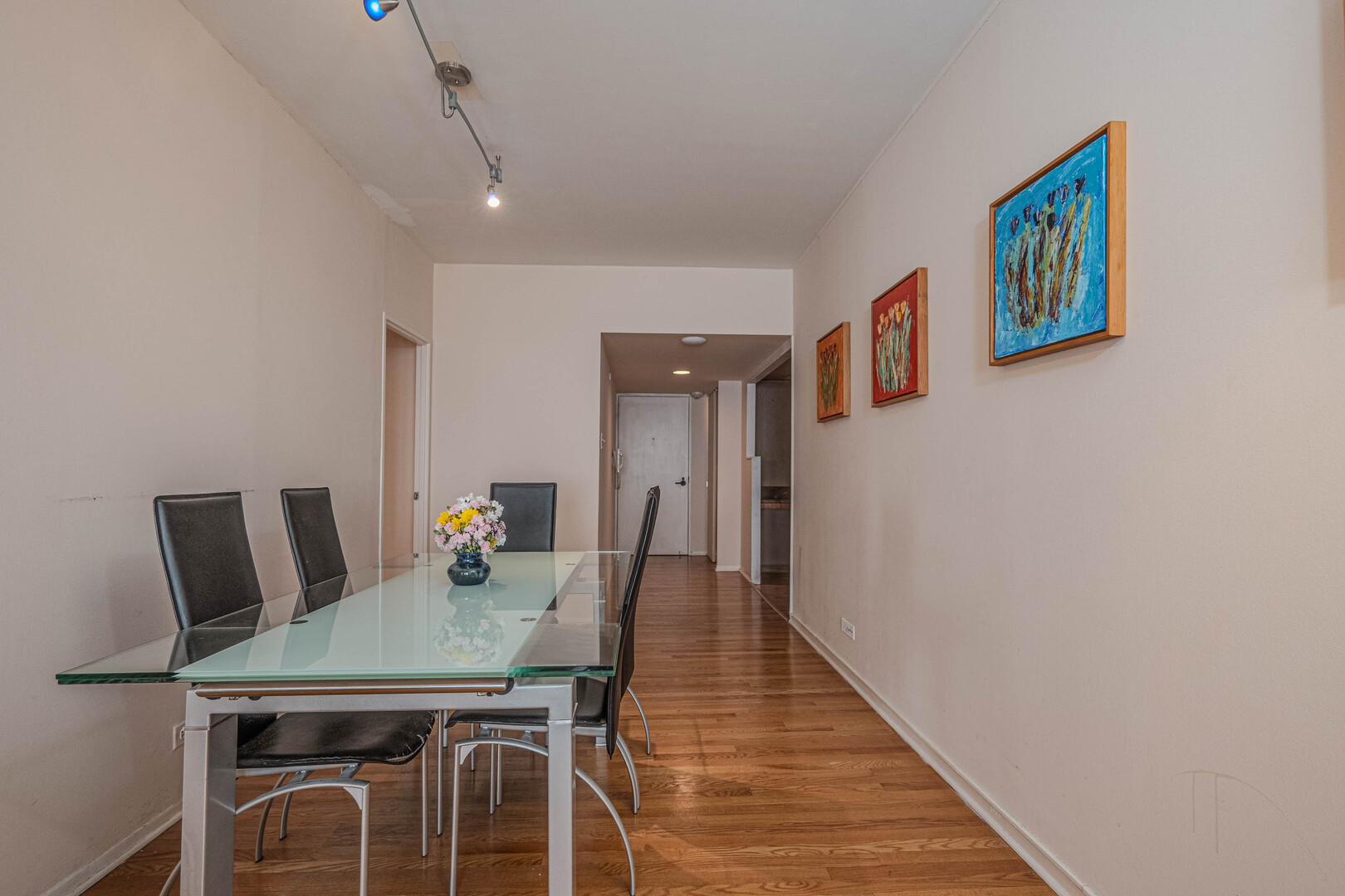 175 East Delaware Place, Unit 5809 Chicago, IL 60611 - Photo 7 of 28