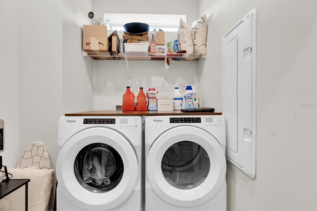 6352 Mooring Line Circle Apollo Beach, FL 33572 - Photo 20 of 33 a utility room with dryer and washer