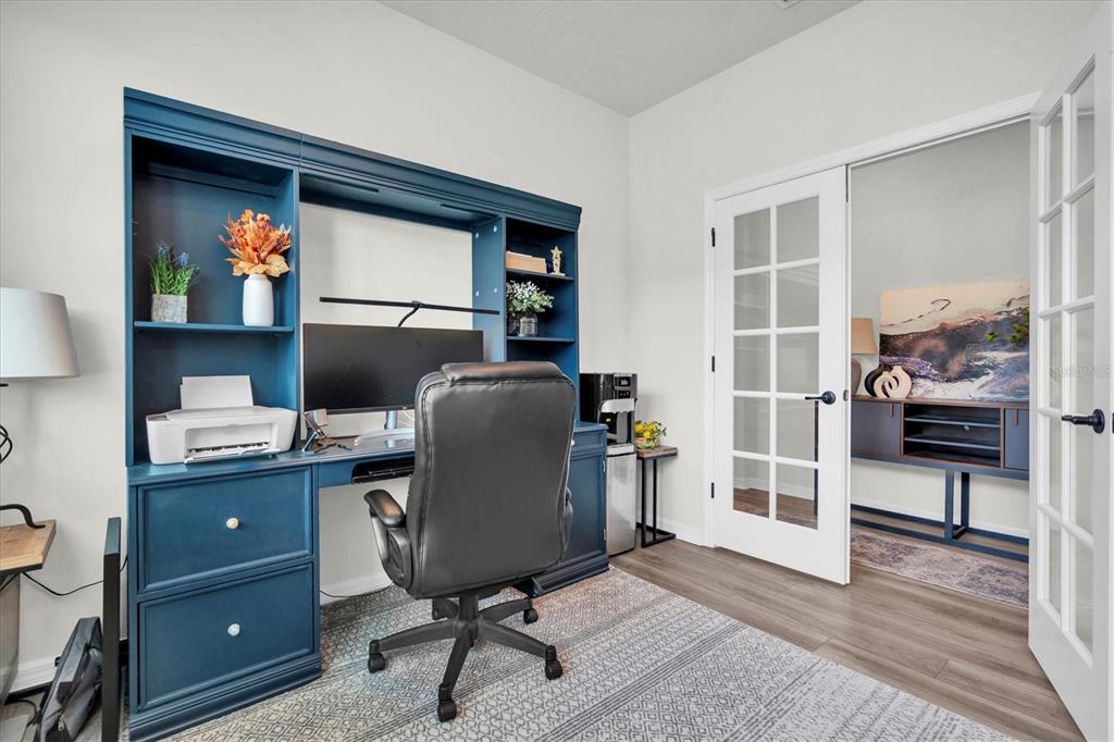 6352 Mooring Line Circle Apollo Beach, FL 33572 - Photo 23 of 33 a view of a workspace with furniture and a window
