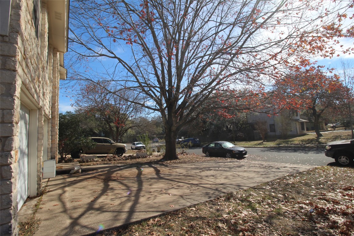 808 Angleton Cove Austin, TX 78748 - Photo 2 of 17 View of yard