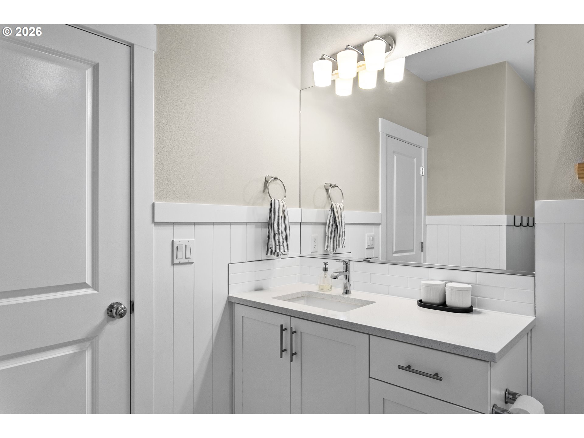 11000 Southwest Verdun Loop Wilsonville, OR 97070 - Photo 16 of 42