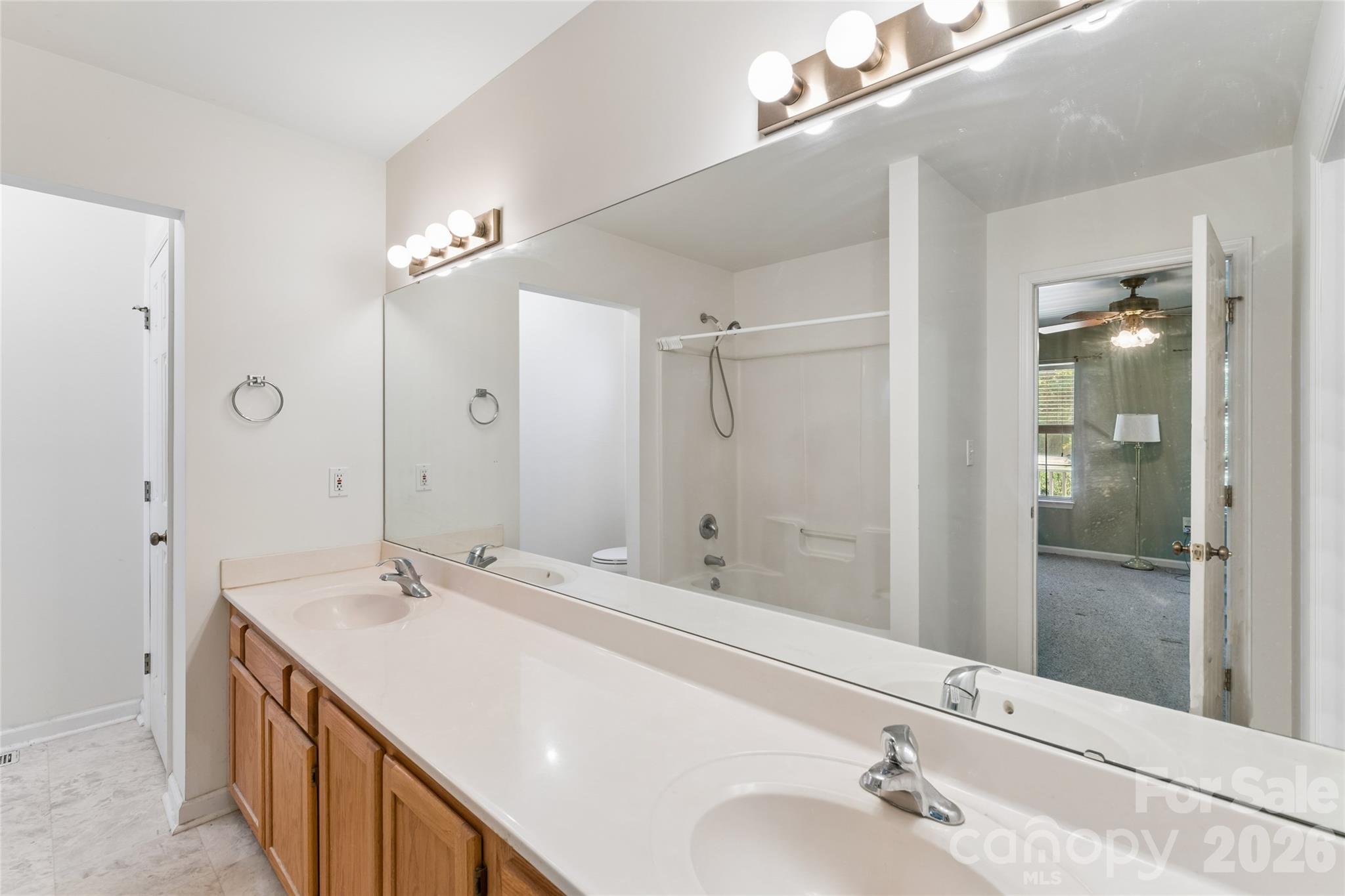 7500 Plott Road Charlotte, NC 28215 - Photo 17 of 48 Gallery Image 17