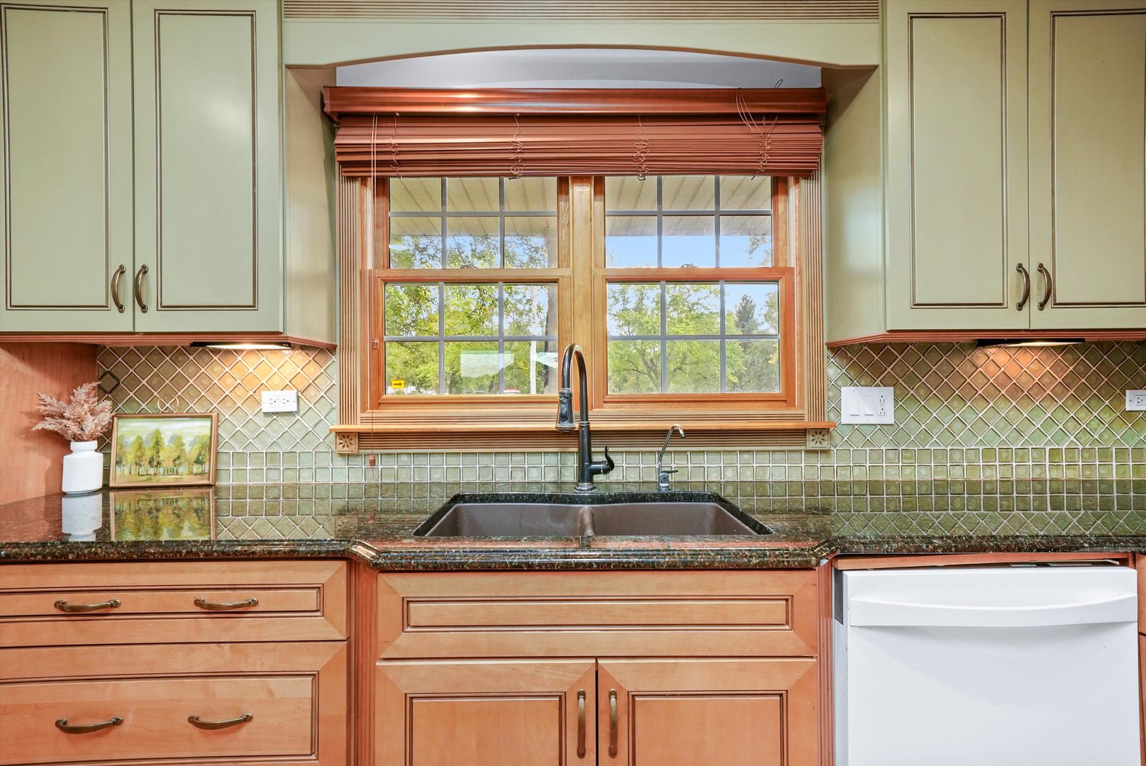 1406 Lincoln Road McHenry, IL 60051 - Photo 15 of 39 Gallery Image 15