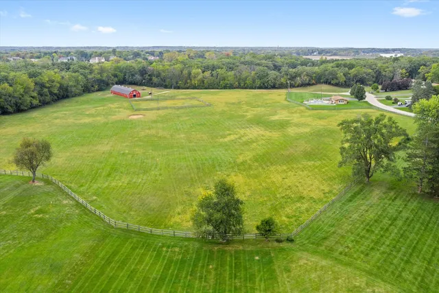 $389,900 | 1406 Lincoln Road, McHenry, IL 60051