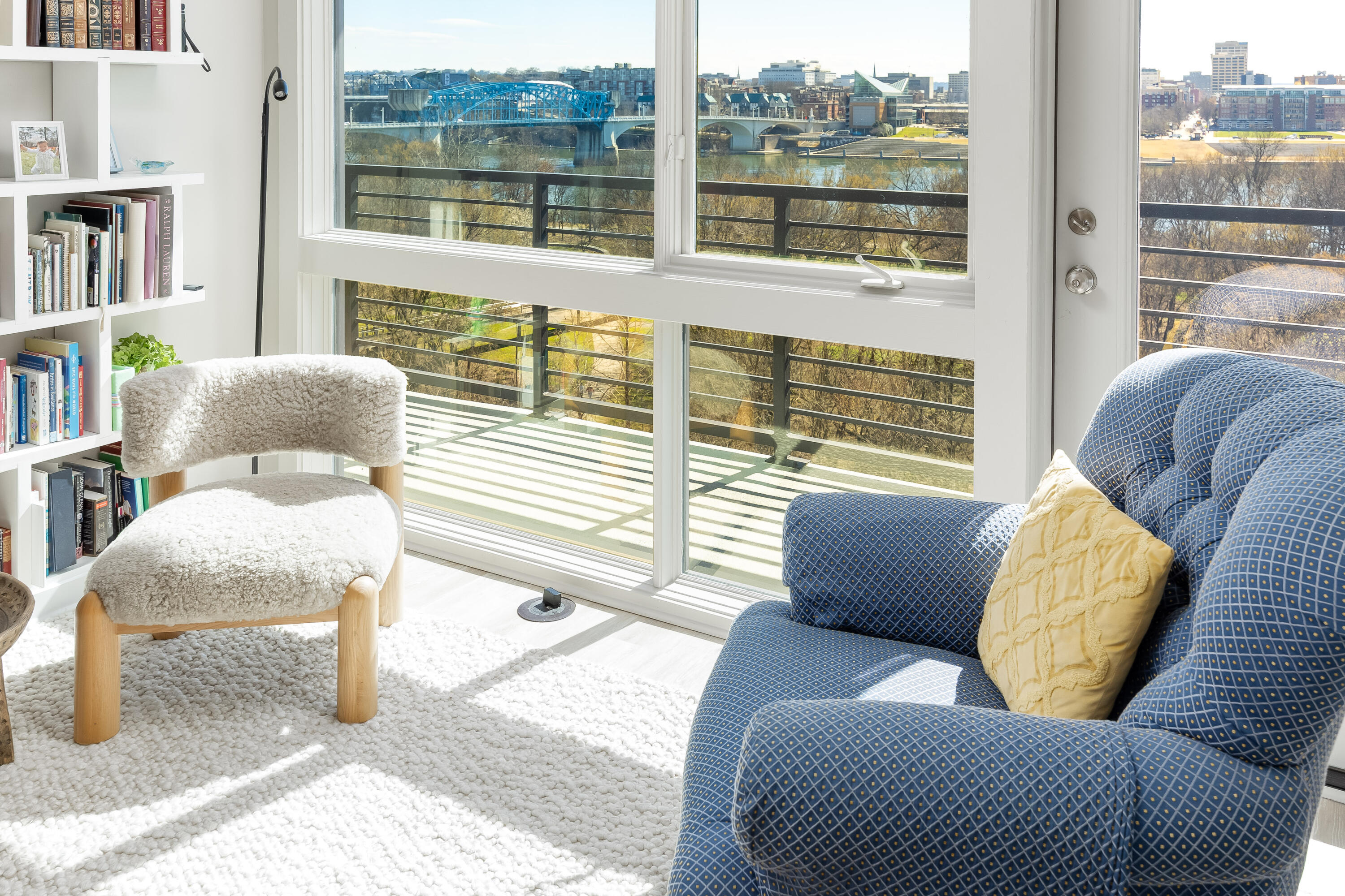 200 Manufacturers Road, Unit 707 Chattanooga, TN 37405 - Photo 13 of 65 Floor to Ceiling Windows