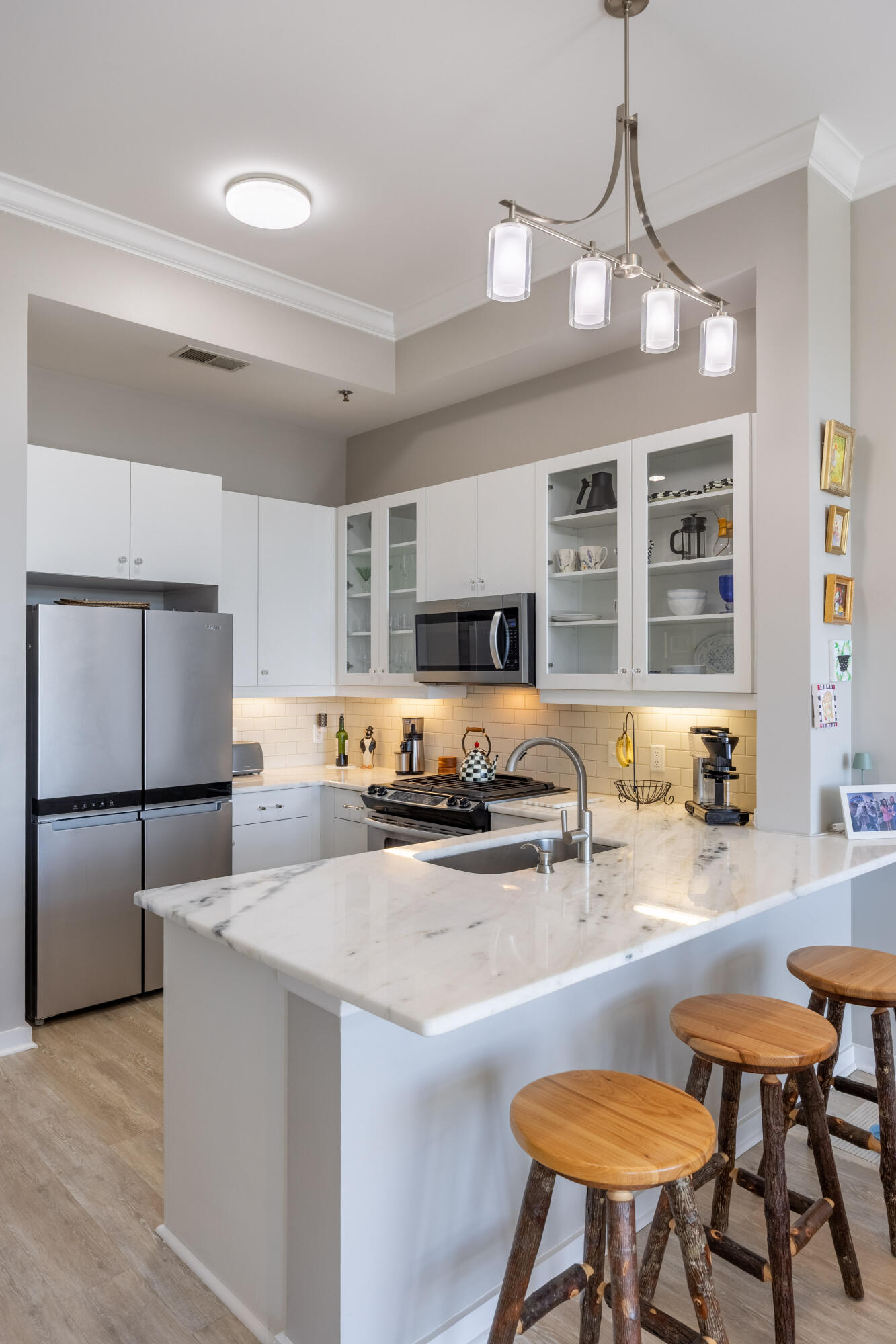 200 Manufacturers Road, Unit 707 Chattanooga, TN 37405 - Photo 4 of 65 Breakfast Bar