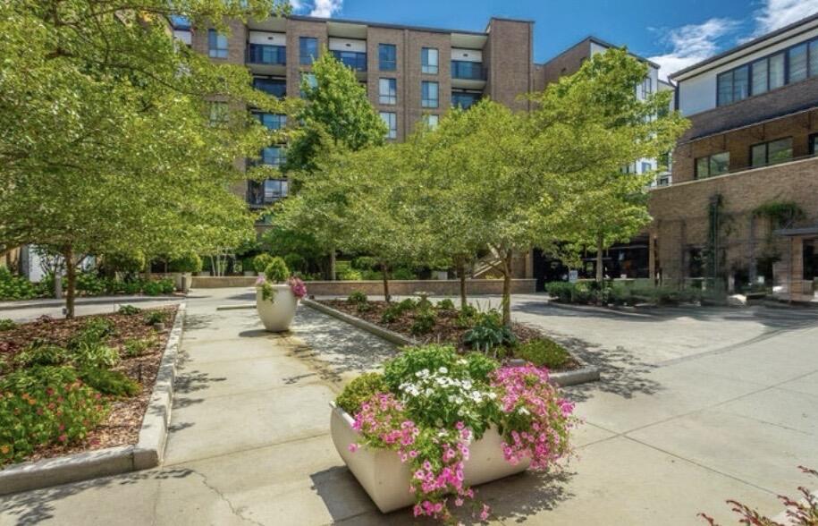 200 Manufacturers Road, Unit 707 Chattanooga, TN 37405 - Photo 50 of 65 Main Entrance