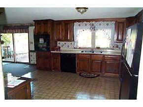 48 Lufkin Road Weare, NH 03281 - Photo 3 of 5