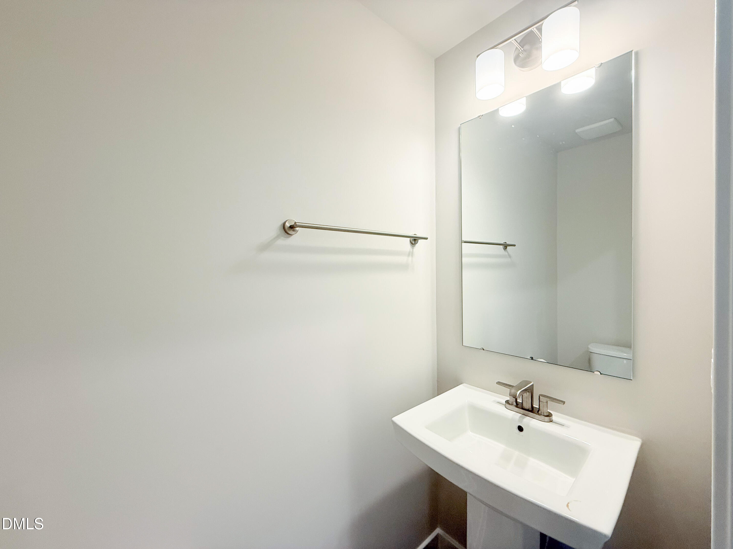 436 Grand Silo Road Raleigh, NC 27603 - Photo 16 of 53 436 Grand Silo Rd_www.scalaphotography.c