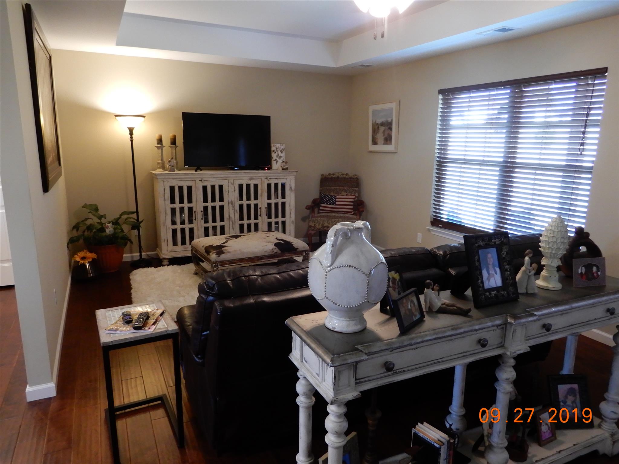 610 Murrell Road Dickson, TN 37055 - Photo 3 of 24 a living room with furniture and a flat screen tv