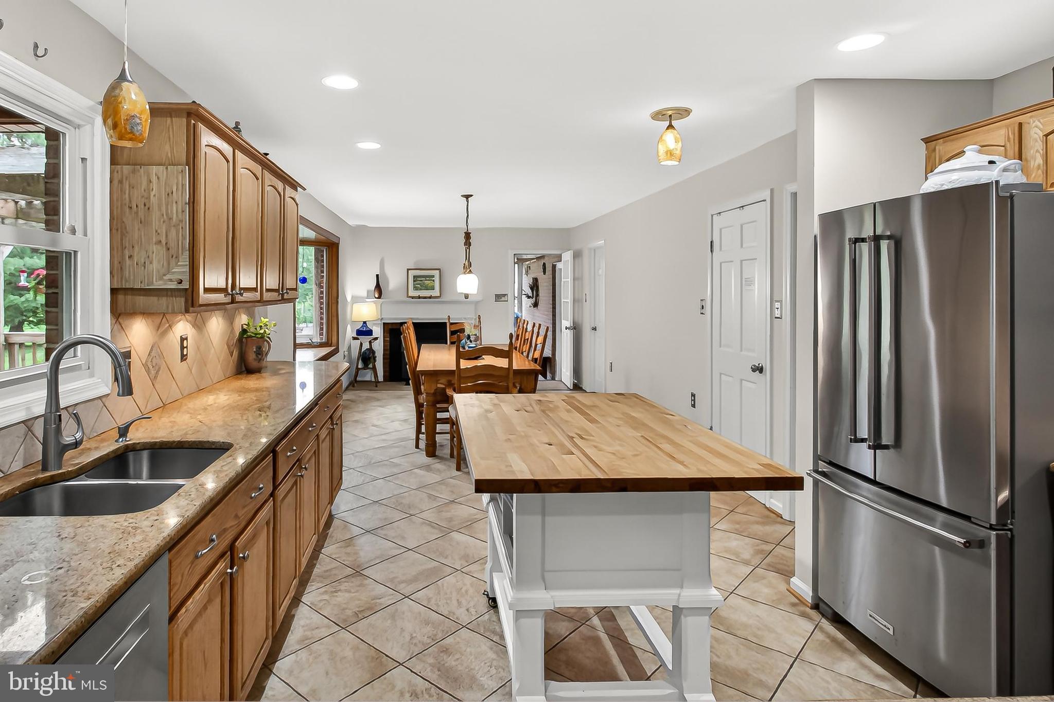 43910 Spinks Ferry Road Leesburg, VA 20176 - Photo 15 of 77