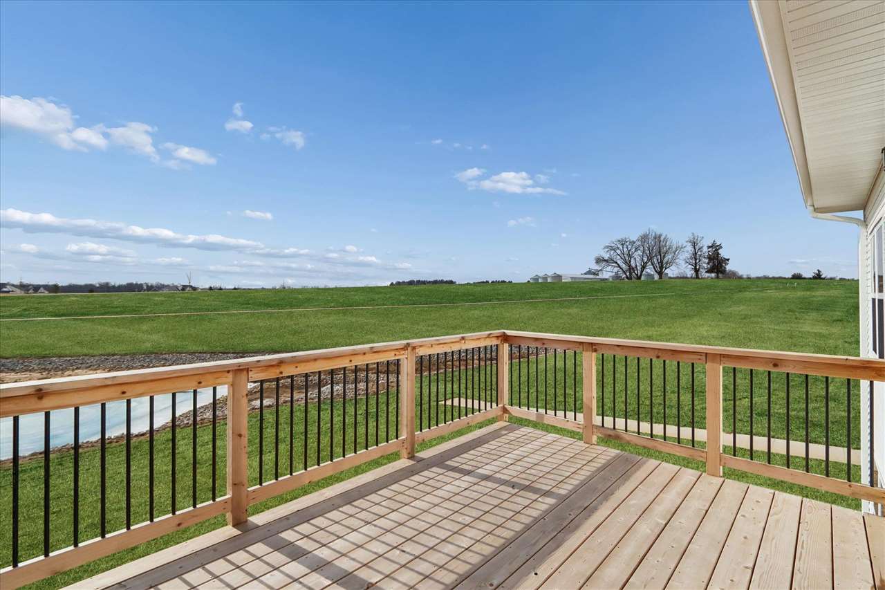 1015 Highland Trail Solon, IA 52333 - Photo 30 of 41 Gallery Image 30