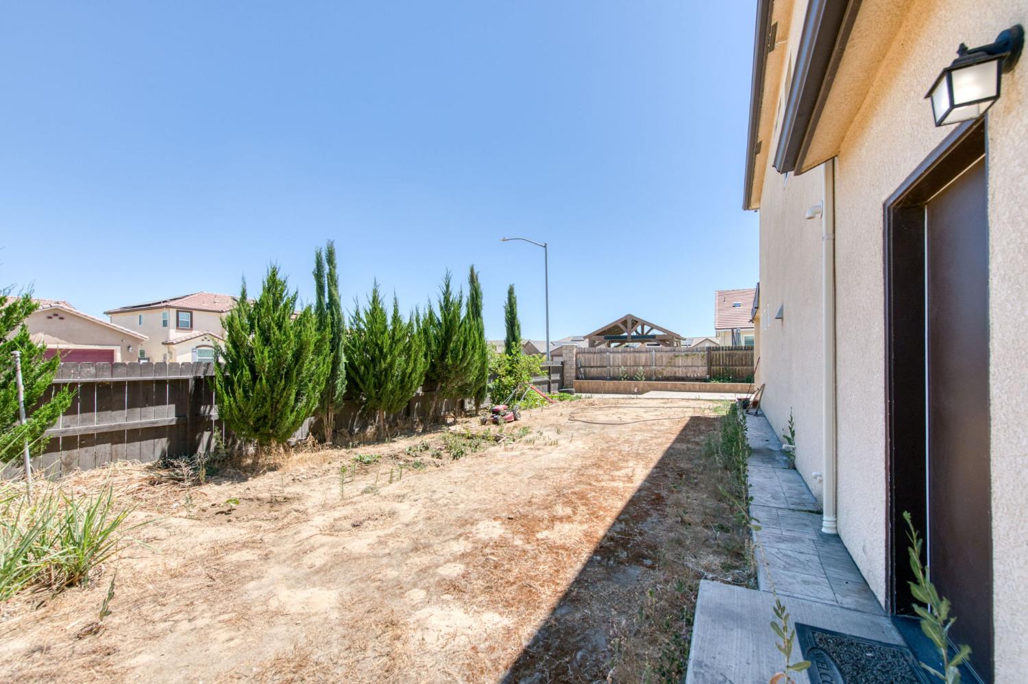 1732 Cleveland Street Selma, CA 93662 - Photo 31 of 35