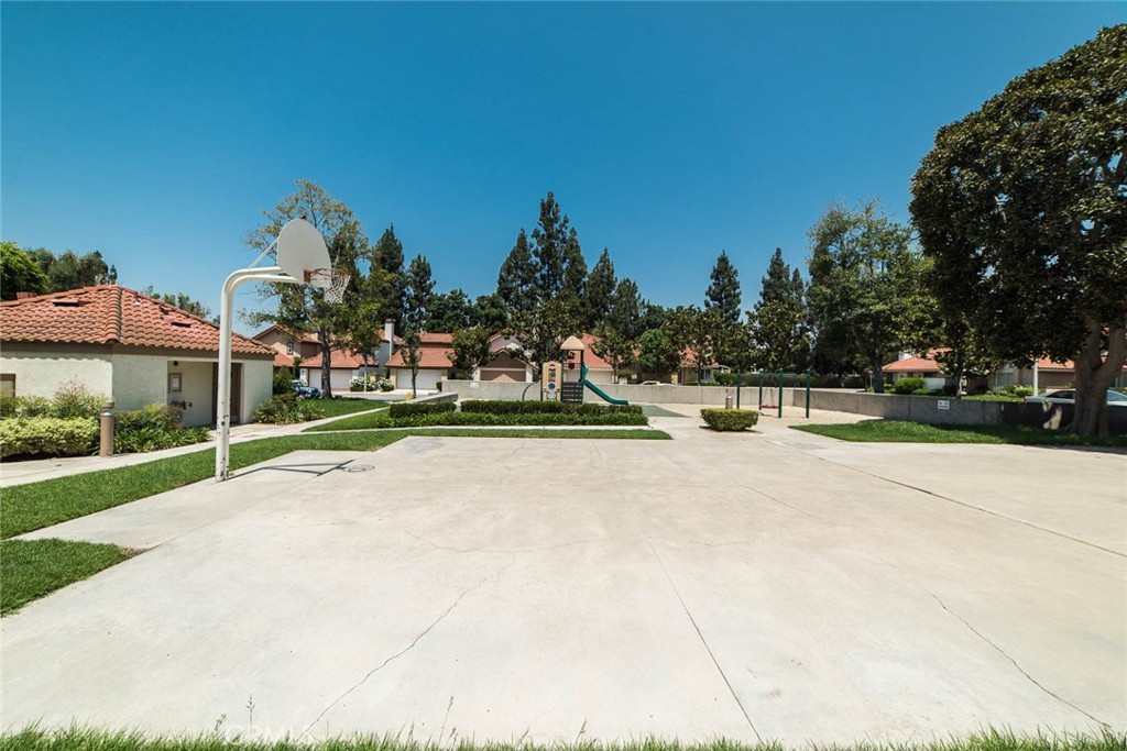 25 Filare Irvine, CA 92620 - Photo 40 of 42